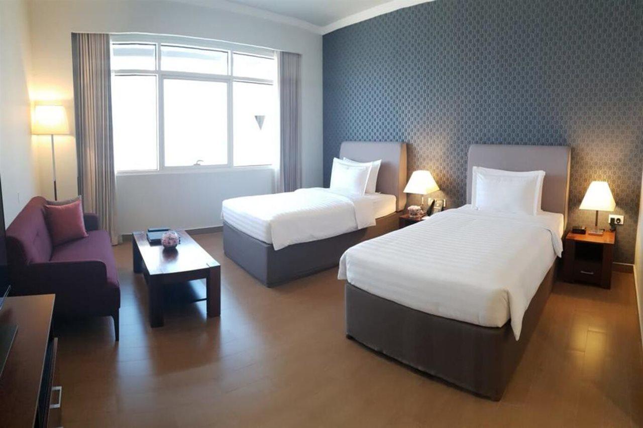 The Curve Hotel Доха Екстер'єр фото