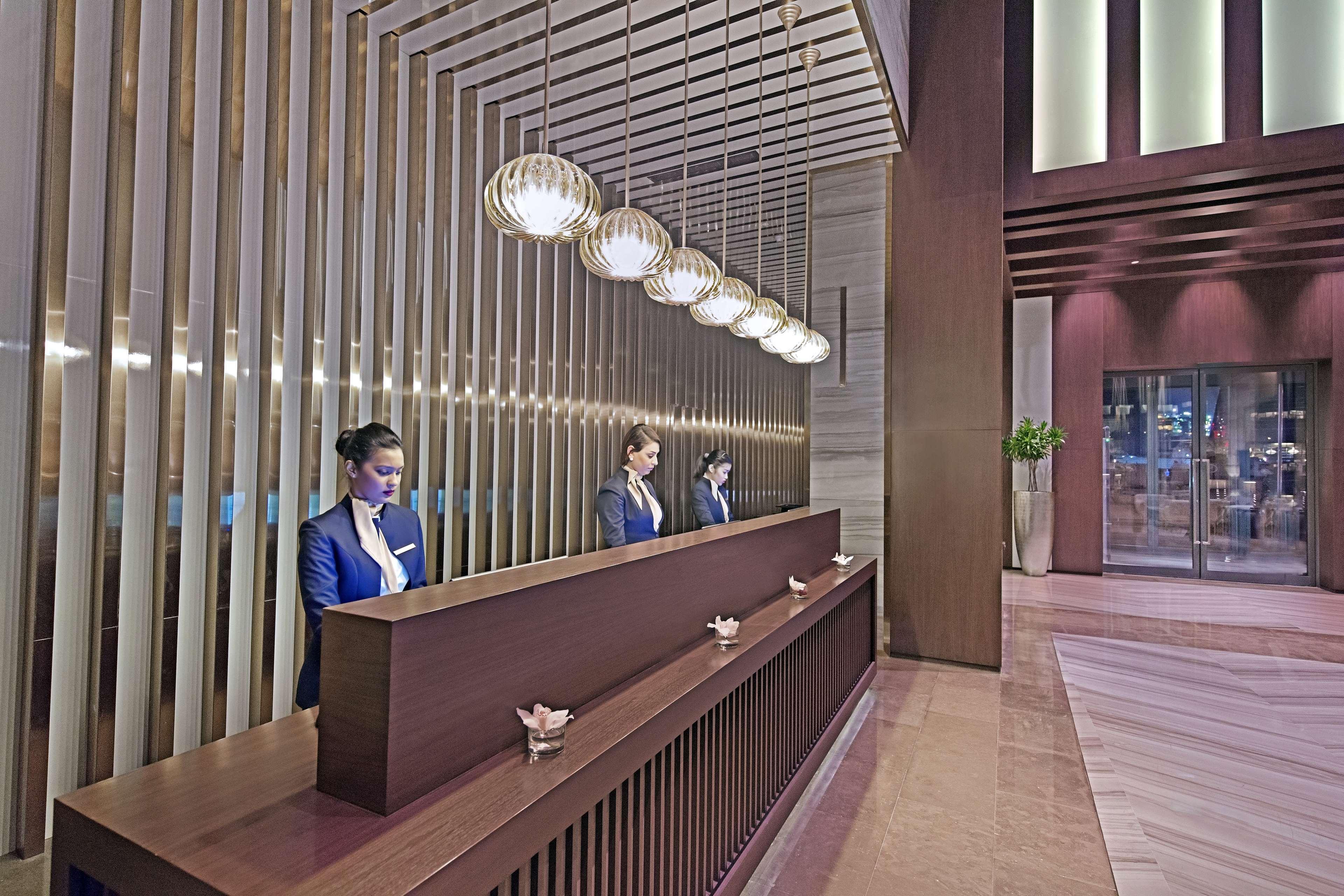 The Curve Hotel Доха Екстер'єр фото