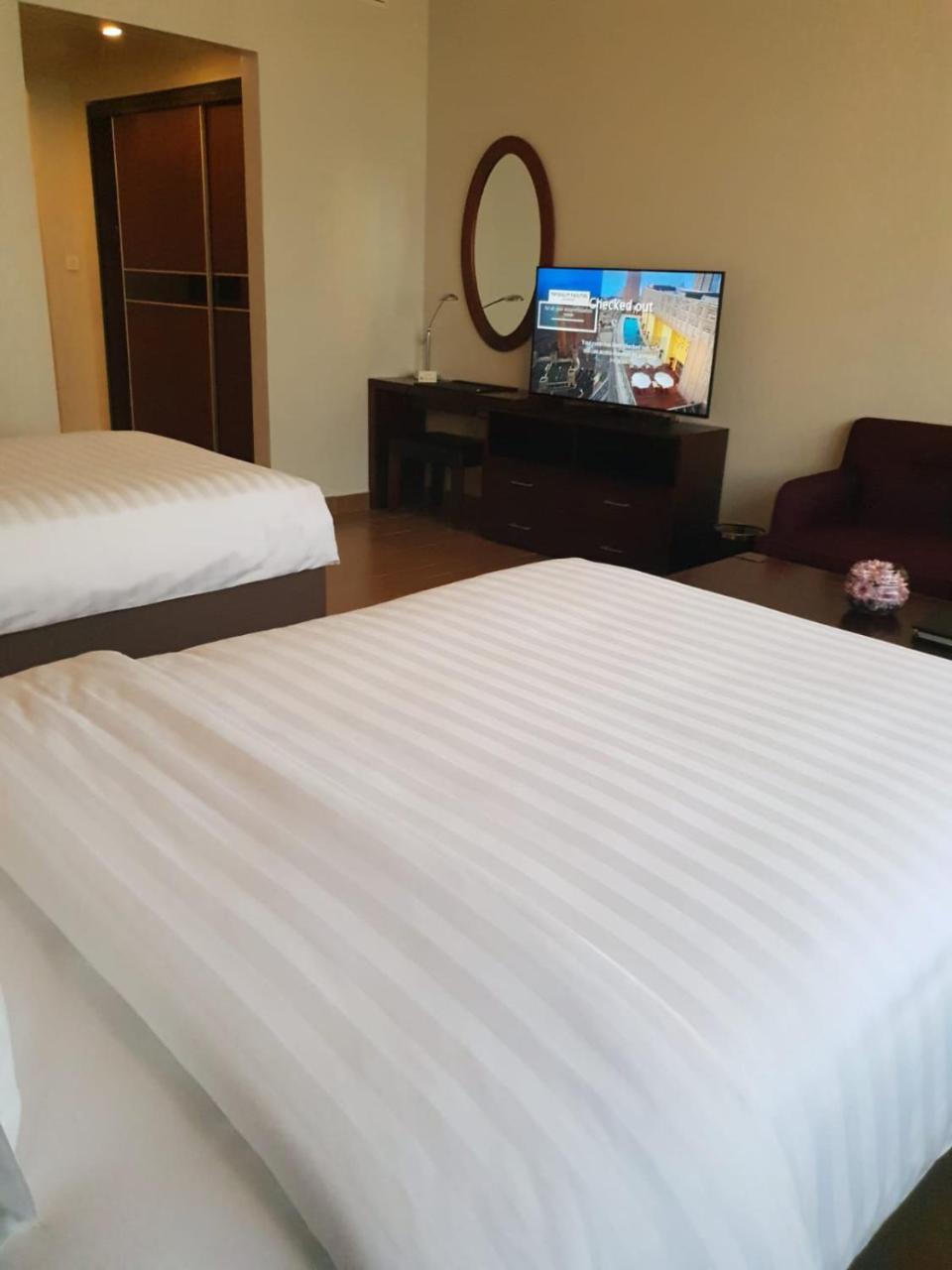 The Curve Hotel Доха Екстер'єр фото